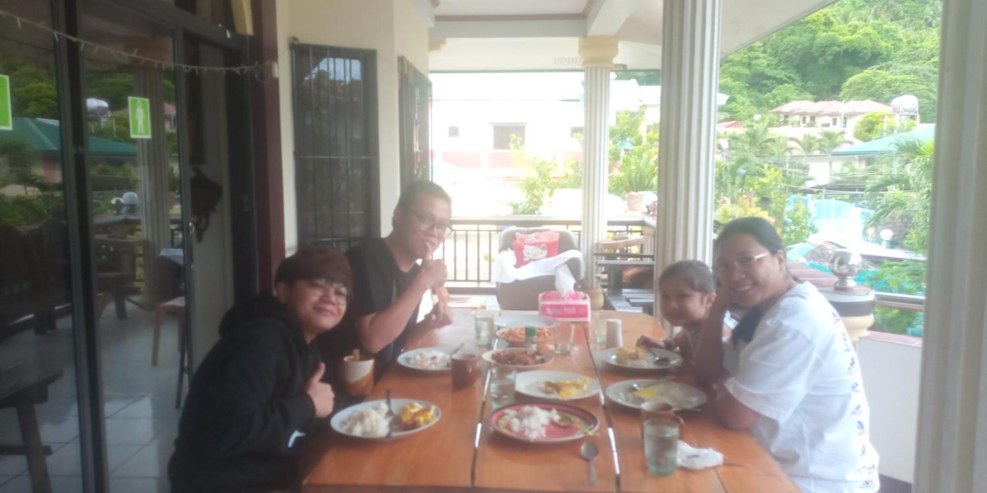 Riverside At Aninuan Accommodation And Food Puerto Galera Exteriér fotografie