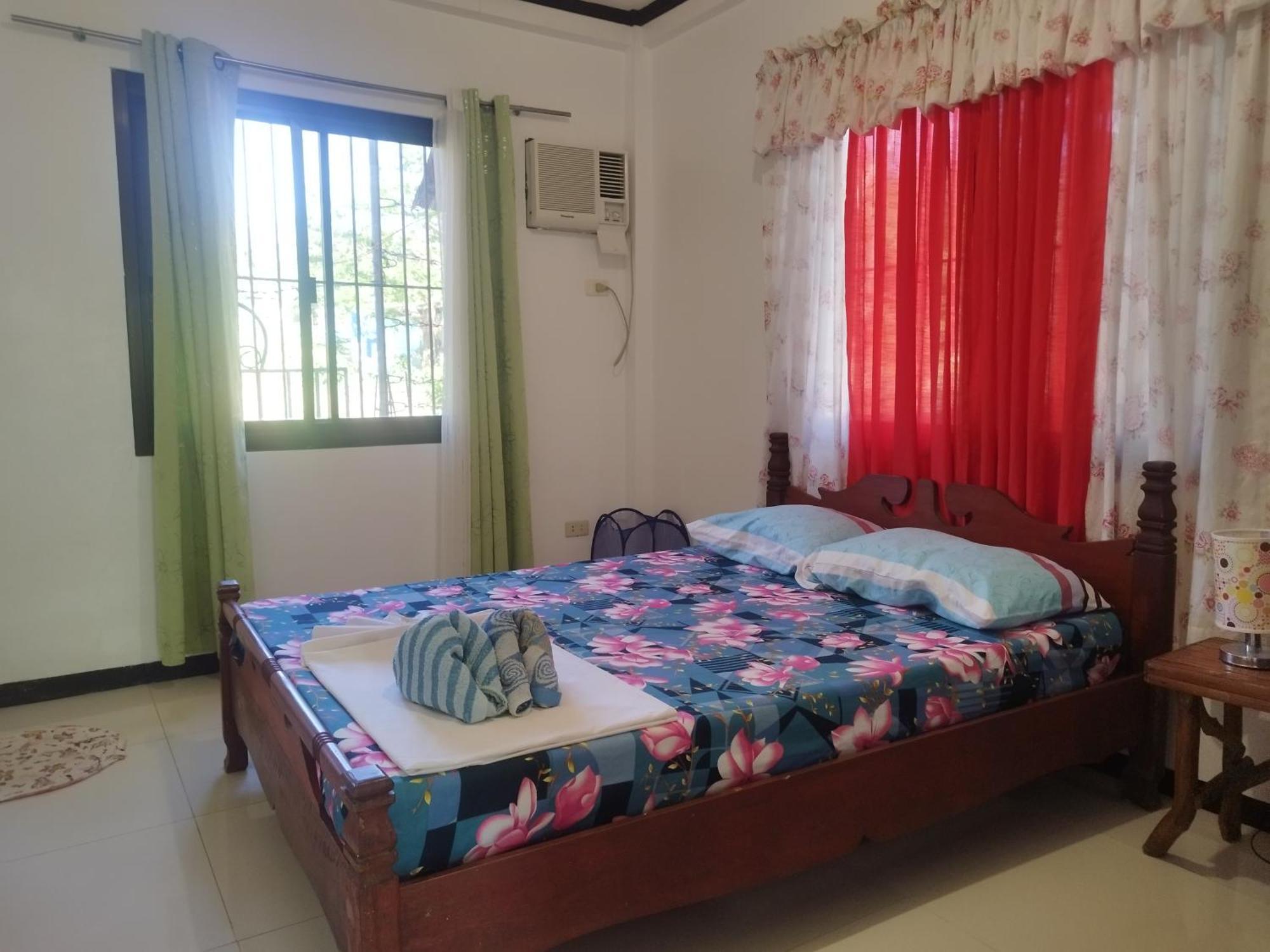 Riverside At Aninuan Accommodation And Food Puerto Galera Exteriér fotografie