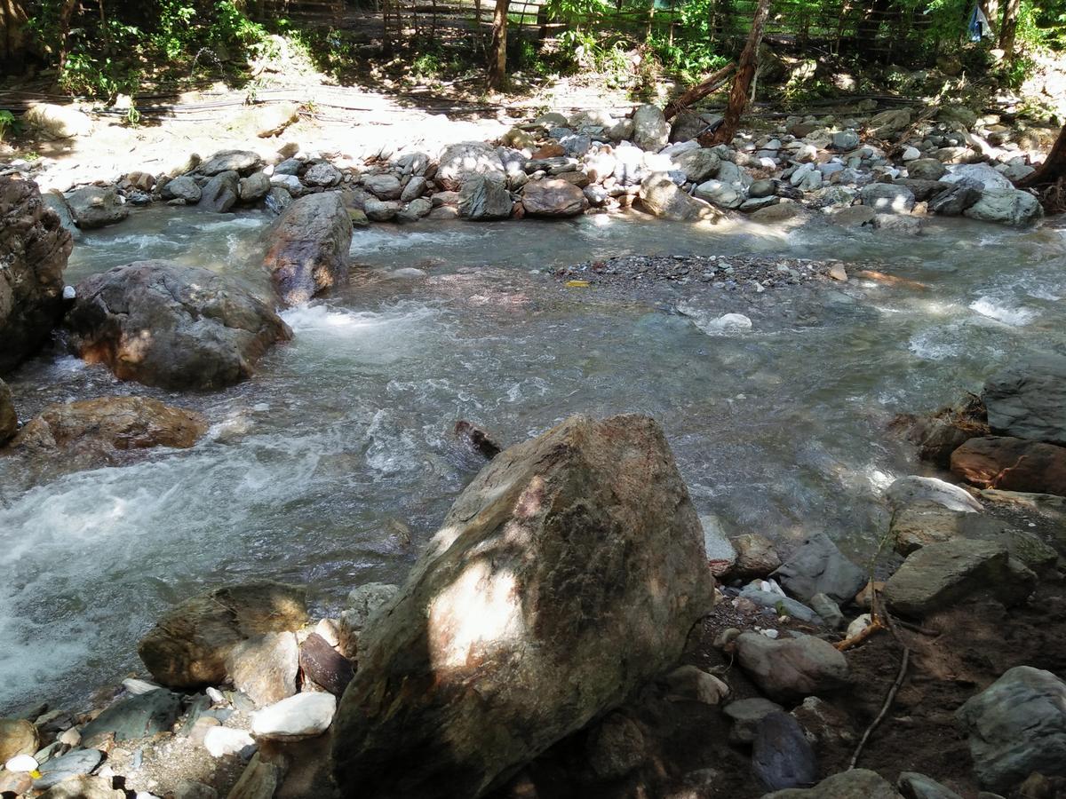 Riverside At Aninuan Accommodation And Food Puerto Galera Exteriér fotografie